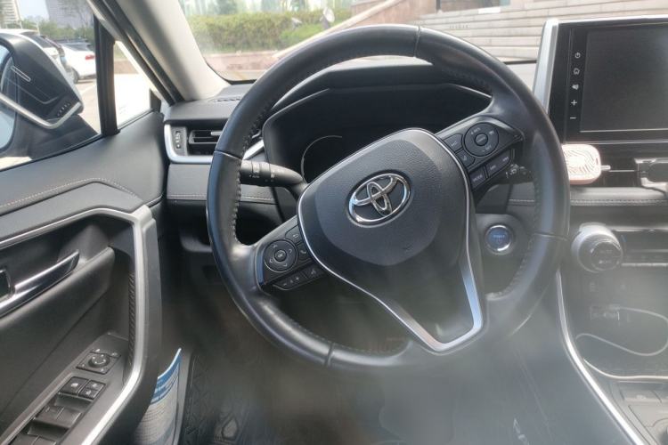 Used Toyota RAV4 2020 Dual-Engine 2.5L E-CVT 4x4 Elite PLUS Edition Steering Wheel