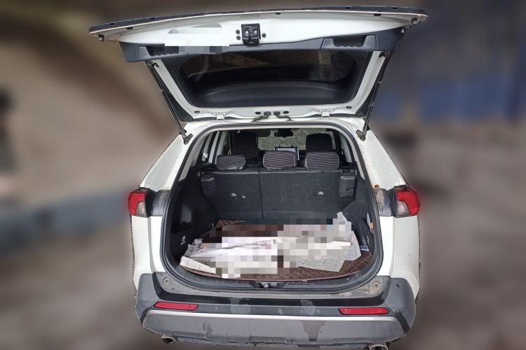 Used Toyota RAV4 2020 2.0L CVT Two-Wheel Drive Prestige Edition Trunk
