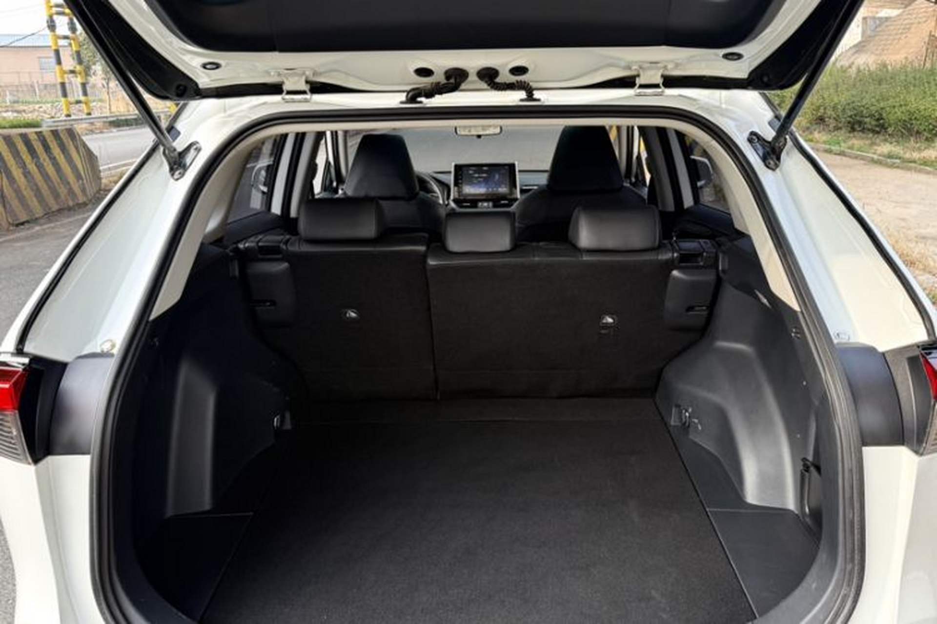 Used Toyota RAV4 2020 2.0L CVT Two-Wheel Drive Fashion PLUS Edition Trunk