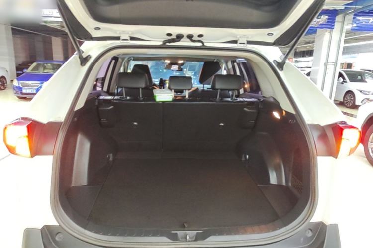 Used Toyota RAV4 2020 Dual-Engine 2.5L E-CVT 4x4 Elite PLUS Edition Trunk
