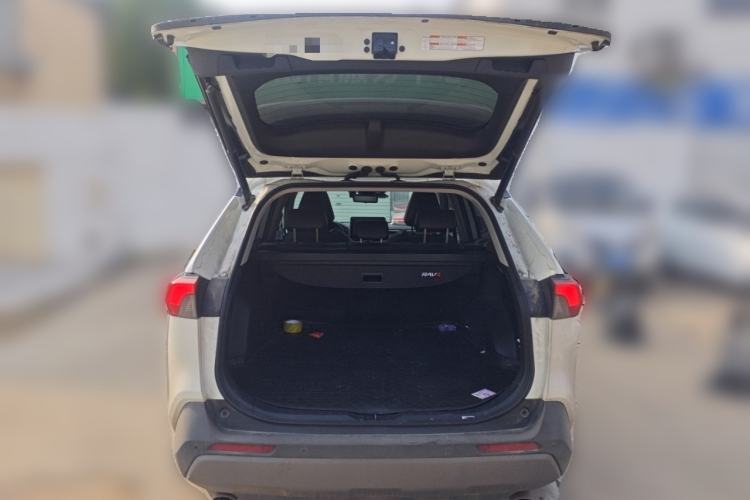 Used Toyota RAV4 2020 Dual-Motor 2.5L E-CVT Four-Wheel Drive Flagship Edition Trunk