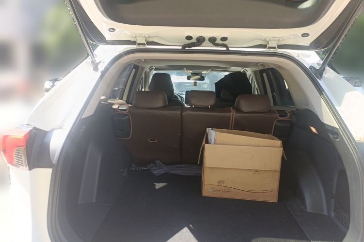 Used Toyota RAV4 2020 2.0L CVT 4x4 Trend Edition Trunk