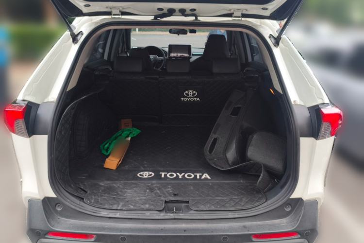 Used Toyota RAV4 2020 Dual-Engine 2.5L E-CVT 4x4 Elite PLUS Edition Trunk