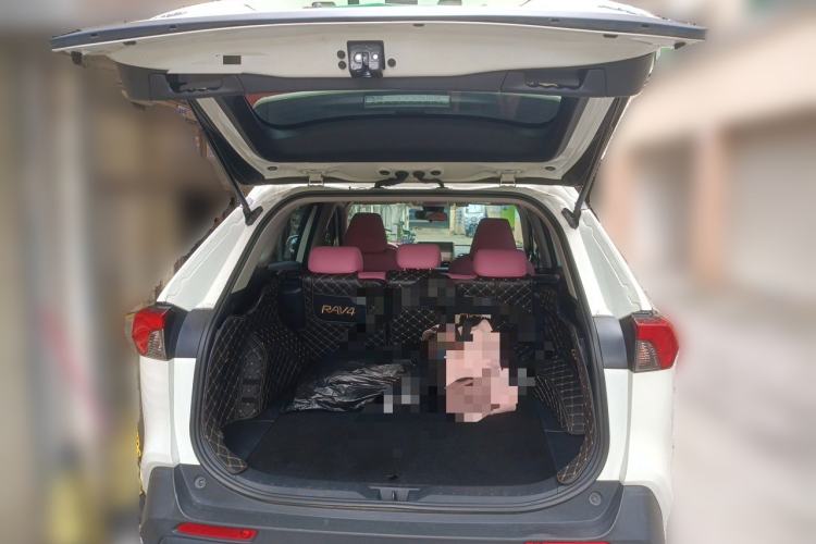 Used Toyota RAV4 2020 2.0L CVT Two-Wheel Drive Urban Edition Trunk