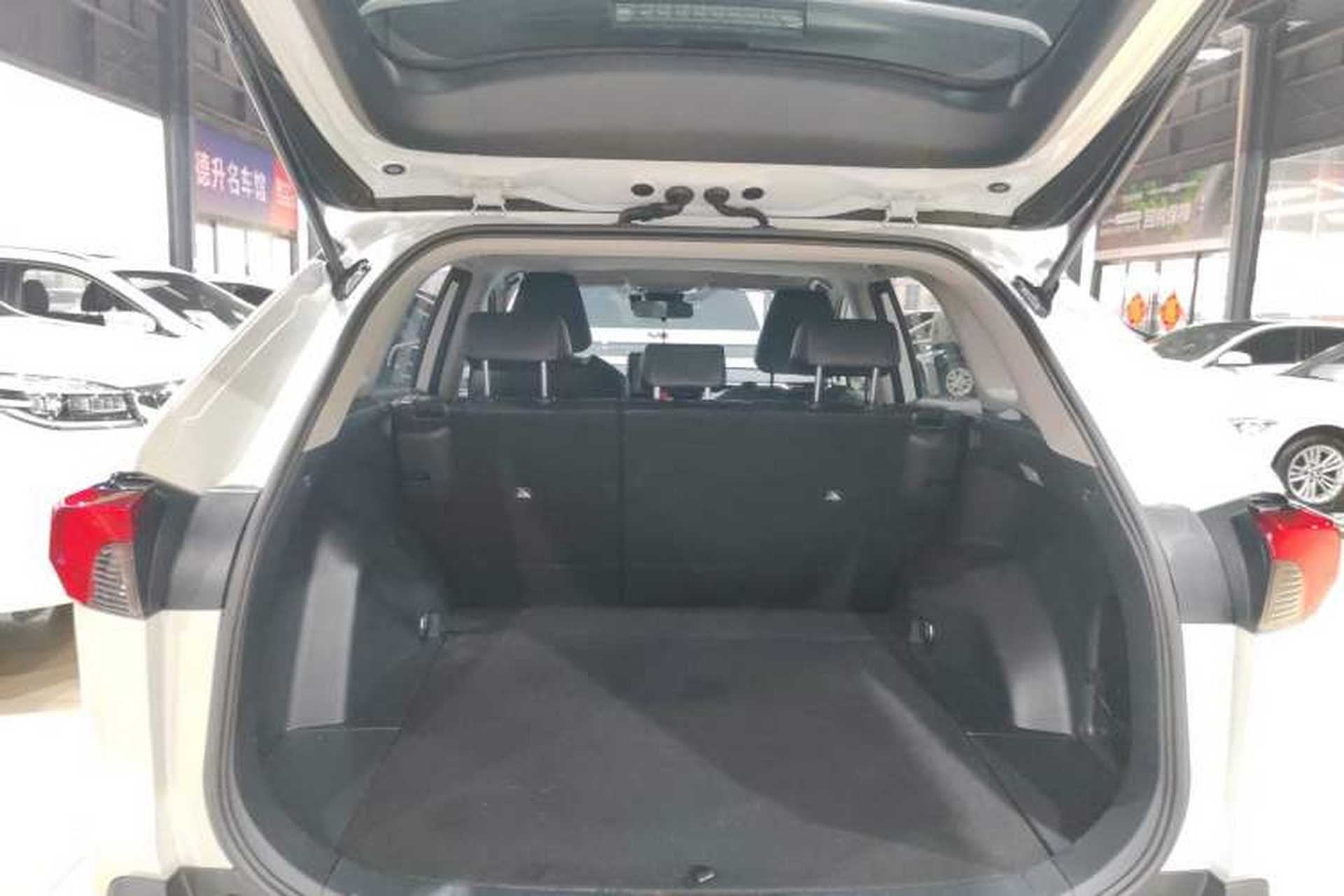 Used Toyota RAV4 2020 2.0L CVT Two-Wheel Drive Fashion PLUS Edition Trunk
