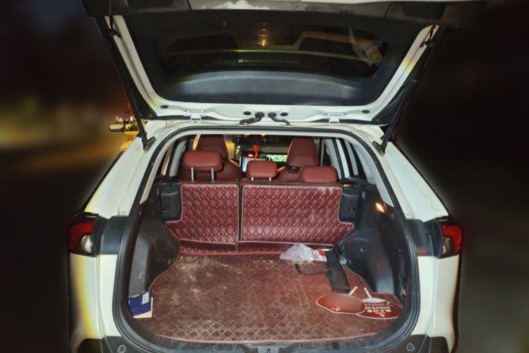 Used Toyota RAV4 2020 2.0L CVT 4x4 Trend Edition Trunk