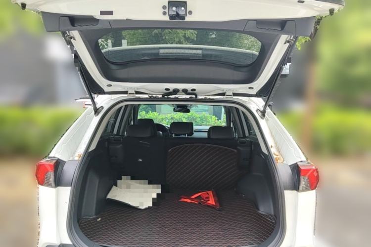 Used Toyota RAV4 2020 2.0L CVT 4x4 Trend Edition Trunk