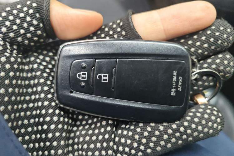 Used Toyota RAV4 2020 2.0L CVT Two-Wheel Drive Fashion PLUS Edition Vehicle Key