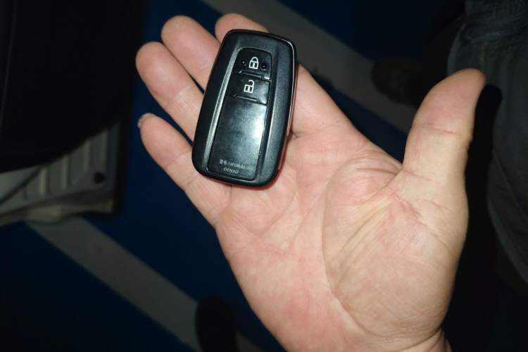 Used Toyota RAV4 2020 2.0L CVT 4x4 Style PLUS Edition Vehicle Key