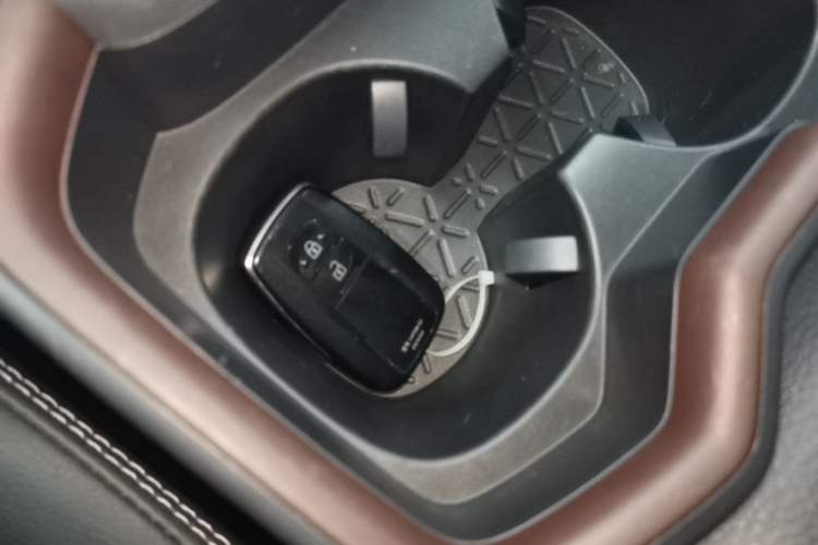 Used Toyota RAV4 2020 2.0L CVT Two-Wheel Drive Fashion PLUS Edition Vehicle Key