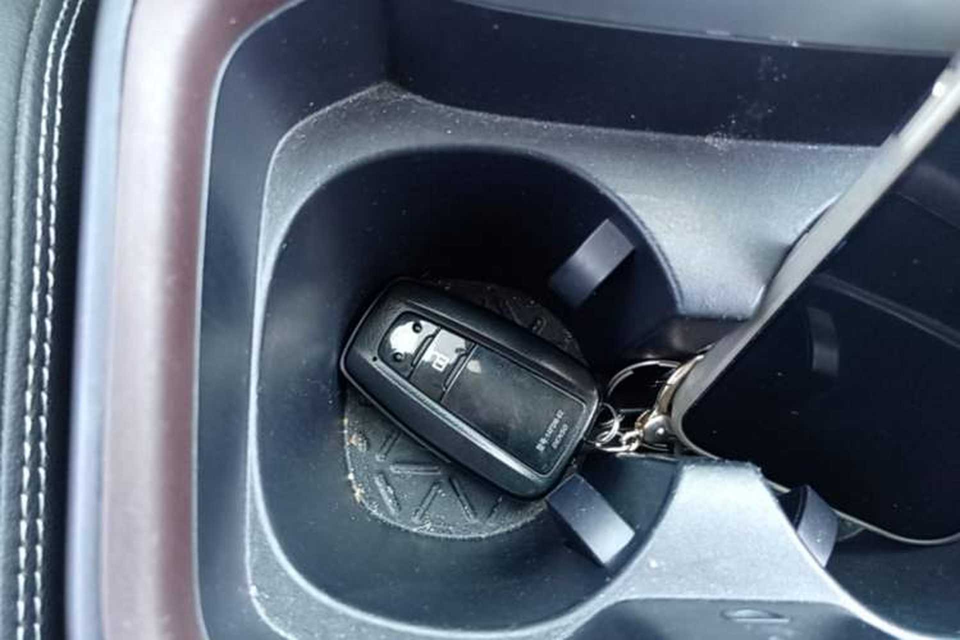 Used Toyota RAV4 2020 2.0L CVT Two-Wheel Drive Prestige Edition Vehicle Key