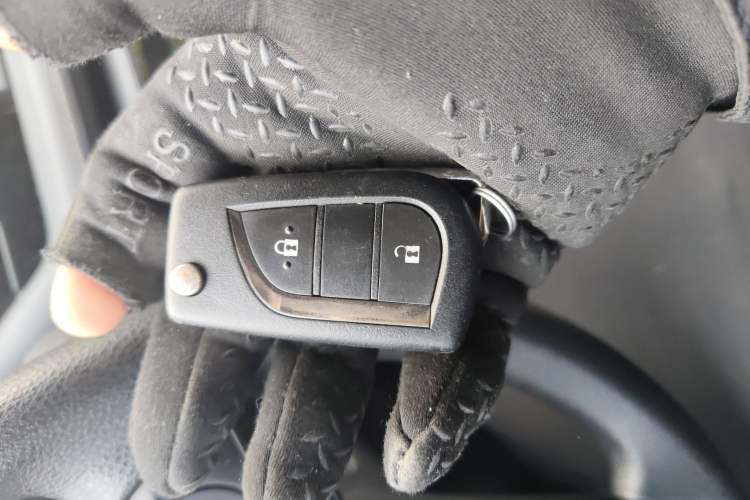 Used Toyota RAV4 2020 2.0L CVT Two-Wheel Drive Urban Edition Vehicle Key