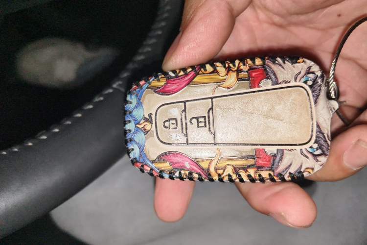Used Toyota RAV4 2020 2.0L CVT Two-Wheel Drive Fashion PLUS Edition Vehicle Key