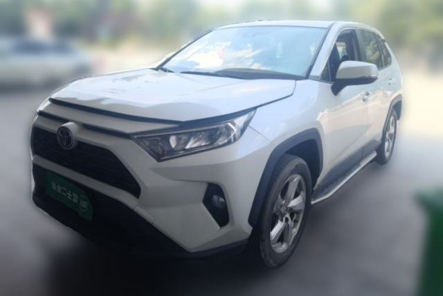 Używany Toyota RAV4 2020 2.0L CVT Two-Wheel Drive Fashion Edition