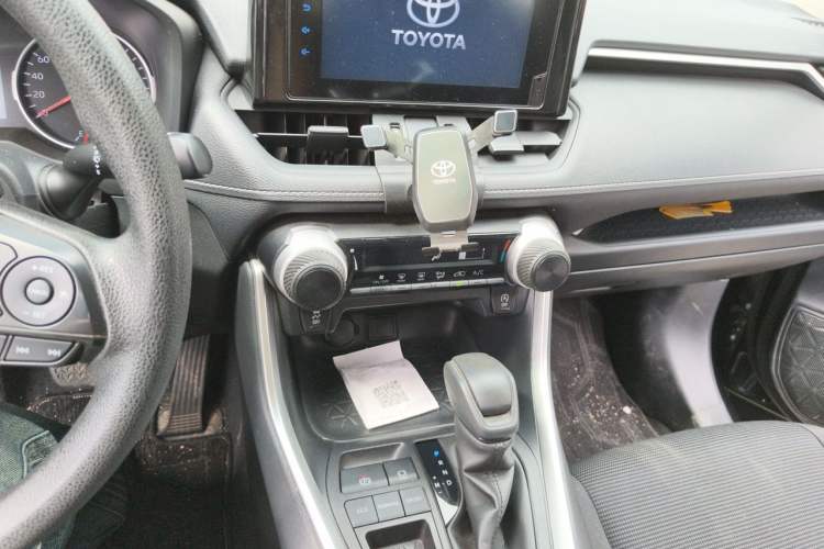 Used Toyota RAV4 2021 2.0L CVT Two-Wheel Drive Urban Edition Audio And AC Panel