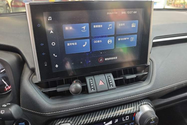 Used Toyota RAV4 2021 2.0L CVT Two-Wheel Drive Fashion Edition Audio And AC Panel