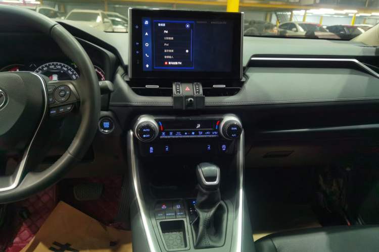 Used Toyota RAV4 2021 2.0L CVT Two-Wheel Drive Fashion PLUS Edition Audio And AC Panel