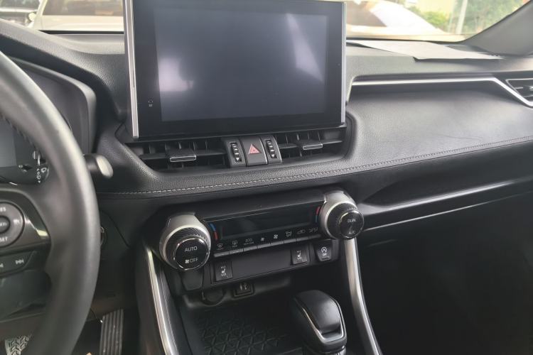 Used Toyota RAV4 2021 2.0L CVT Two-Wheel Drive Fashion PLUS Edition Audio And AC Panel