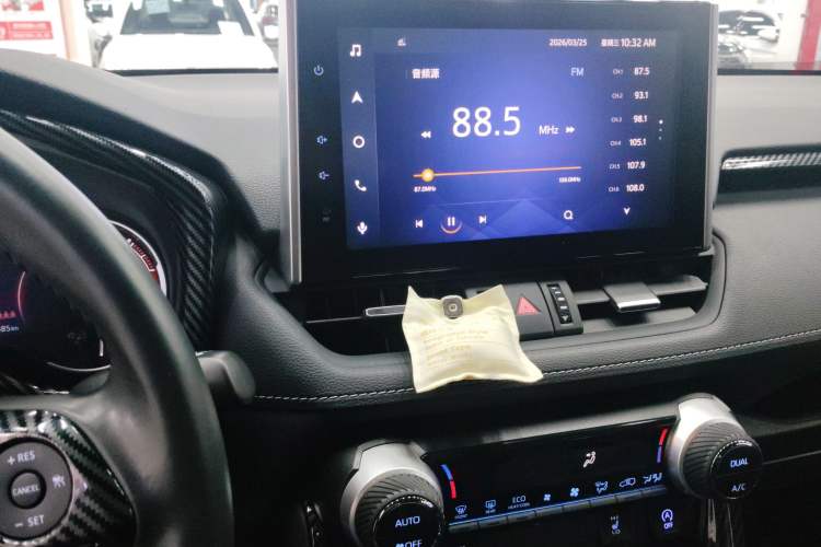 Used Toyota RAV4 2021 2.0L CVT Two-Wheel Drive Fashion PLUS Edition Audio And AC Panel