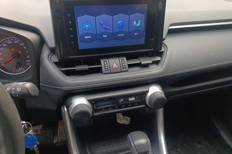 Used Toyota RAV4 2021 2.0L CVT Two-Wheel Drive Urban Edition Audio And AC Panel