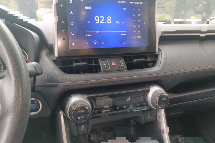 Used Toyota RAV4 2021 2.0L CVT Two-Wheel Drive Fashion Edition Audio And AC Panel
