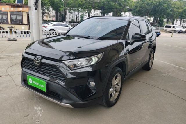 Used Toyota RAV4 2021 2.0L CVT Two-Wheel Drive Fashion Edition