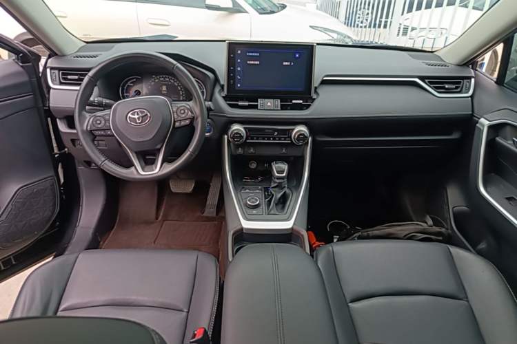 Used Toyota RAV4 2021 Revised Version Dual-Motor Hybrid 2.5L E-CVT 4x4 Elite PLUS Edition Center Console