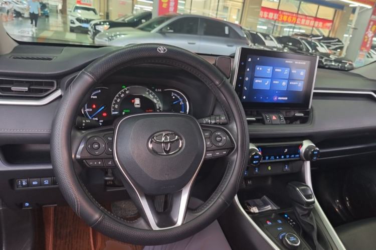 Used Toyota RAV4 2021 Revised Version Dual-Motor Hybrid 2.5L E-CVT 4x4 Elite PLUS Edition Center Console