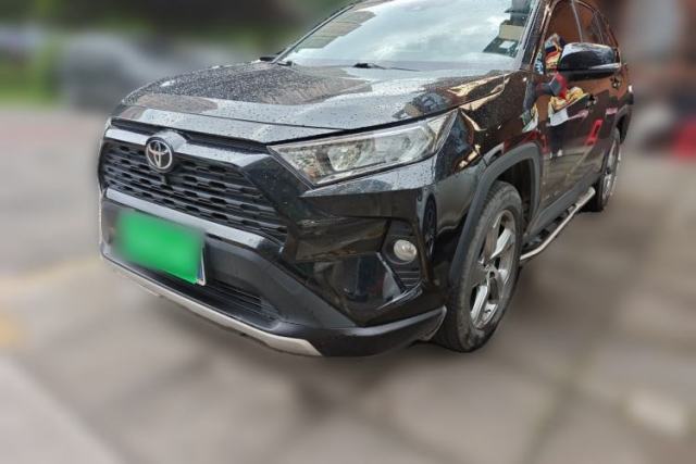 Used Toyota RAV4 2021 2.0L CVT Two-Wheel Drive Fashion PLUS Edition