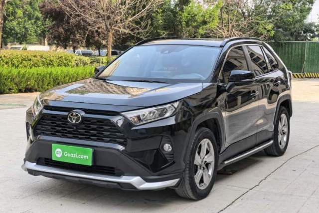 Used Toyota RAV4 2021 2.0L CVT Two-Wheel Drive Fashion PLUS Edition