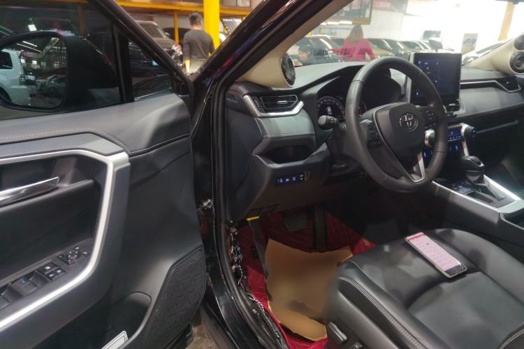 Used Toyota RAV4 2021 2.0L CVT Two-Wheel Drive Fashion PLUS Edition Driver Seat
