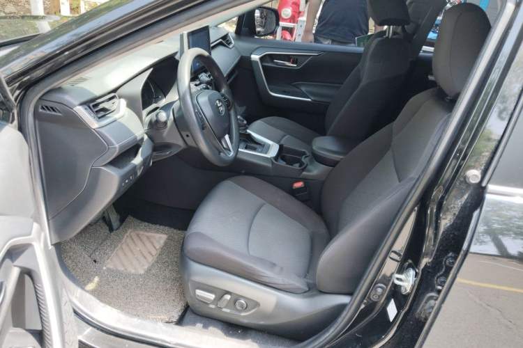 Used Toyota RAV4 2021 Dual-Engine 2.5L E-CVT Two-Wheel Drive Elite Edition Driver Seat