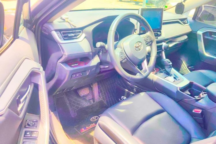 Used Toyota RAV4 2021 2.0L CVT Two-Wheel Drive Fashion PLUS Edition Driver Seat