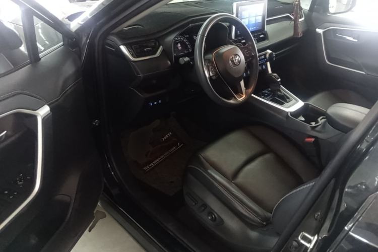 Used Toyota RAV4 2021 2.0L CVT Two-Wheel Drive Fashion PLUS Edition Driver Seat