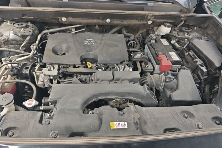 Used Toyota RAV4 2021 2.0L CVT Two-Wheel Drive Fashion Edition Engine Bay