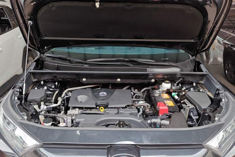Used Toyota RAV4 2021 2.0L CVT Two-Wheel Drive Fashion PLUS Edition Engine Bay
