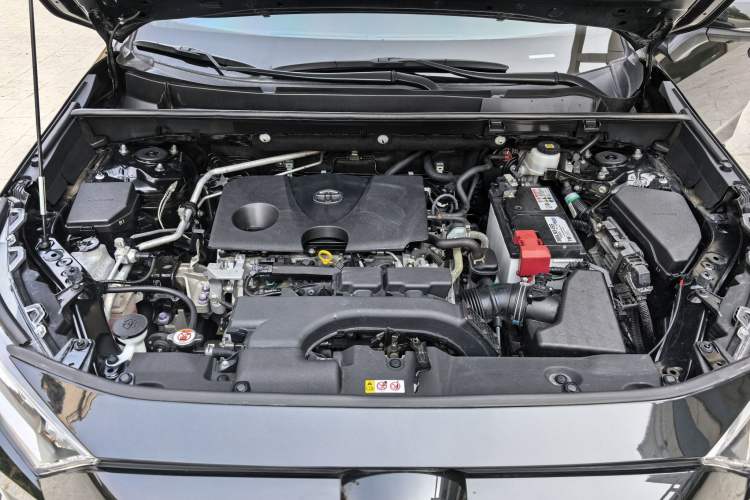 Used Toyota RAV4 2021 2.0L CVT Two-Wheel Drive Fashion PLUS Edition Engine Bay