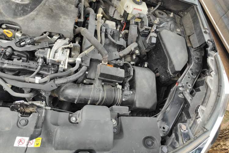 Used Toyota RAV4 2021 Dual-Engine 2.5L E-CVT Two-Wheel Drive Elite Edition Engine Bay Left