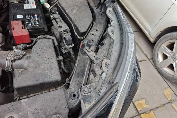 Used Toyota RAV4 2021 2.0L CVT Two-Wheel Drive Fashion PLUS Edition Engine Bay Left