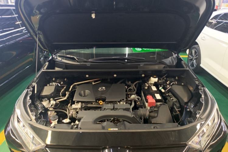 Used Toyota RAV4 2021 2.0L CVT Two-Wheel Drive Fashion PLUS Edition Engine Bay