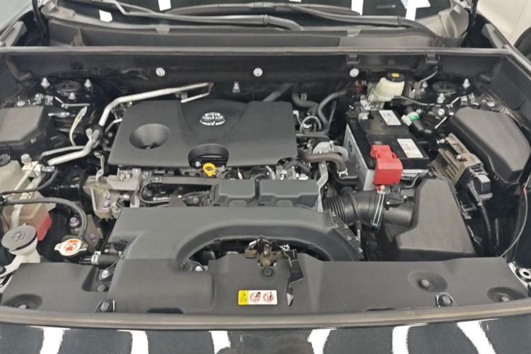 Used Toyota RAV4 2021 2.0L CVT Two-Wheel Drive Fashion PLUS Edition Engine Bay