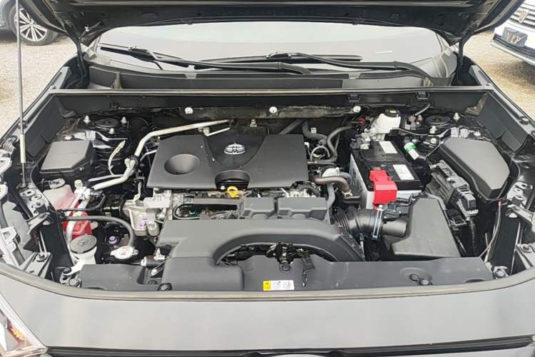 Used Toyota RAV4 2021 2.0L CVT Two-Wheel Drive Fashion PLUS Edition Engine Bay