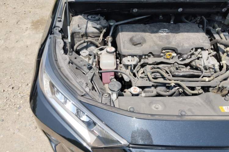 Used Toyota RAV4 2021 Dual-Engine 2.5L E-CVT Two-Wheel Drive Elite Edition Engine Bay Right