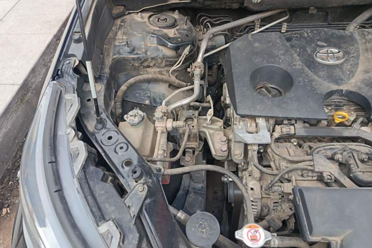 Used Toyota RAV4 2021 2.0L CVT Two-Wheel Drive Urban Edition Engine Bay Right