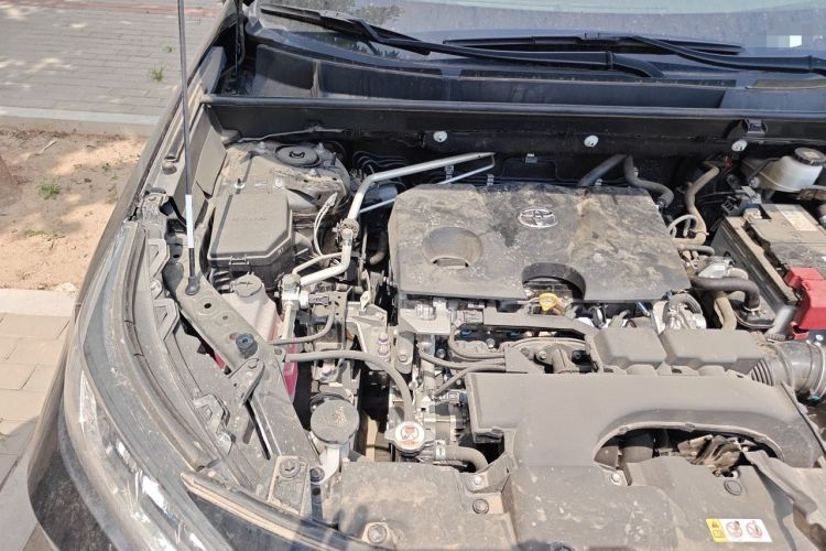 Used Toyota RAV4 2021 2.0L CVT 4x4 Style PLUS Edition Engine Bay Right