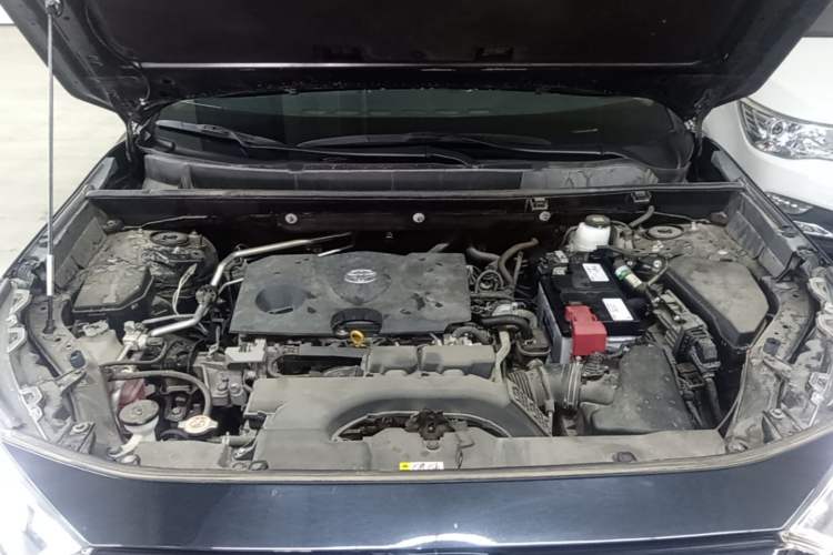 Used Toyota RAV4 2021 2.0L CVT Two-Wheel Drive Fashion PLUS Edition Engine Bay