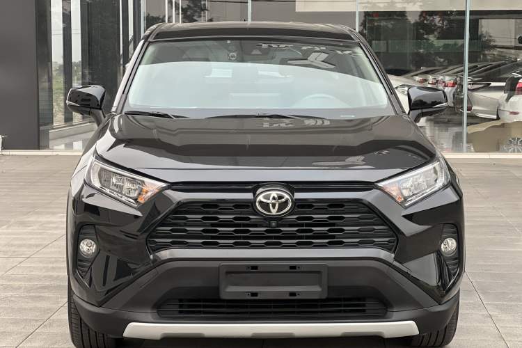 Used Toyota RAV4 2021 2.0L CVT Two-Wheel Drive Fashion PLUS Edition Exterior 1