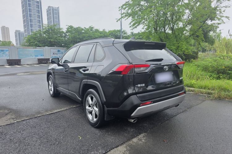 Used Toyota RAV4 2021 2.0L CVT Two-Wheel Drive Fashion PLUS Edition Exterior 3