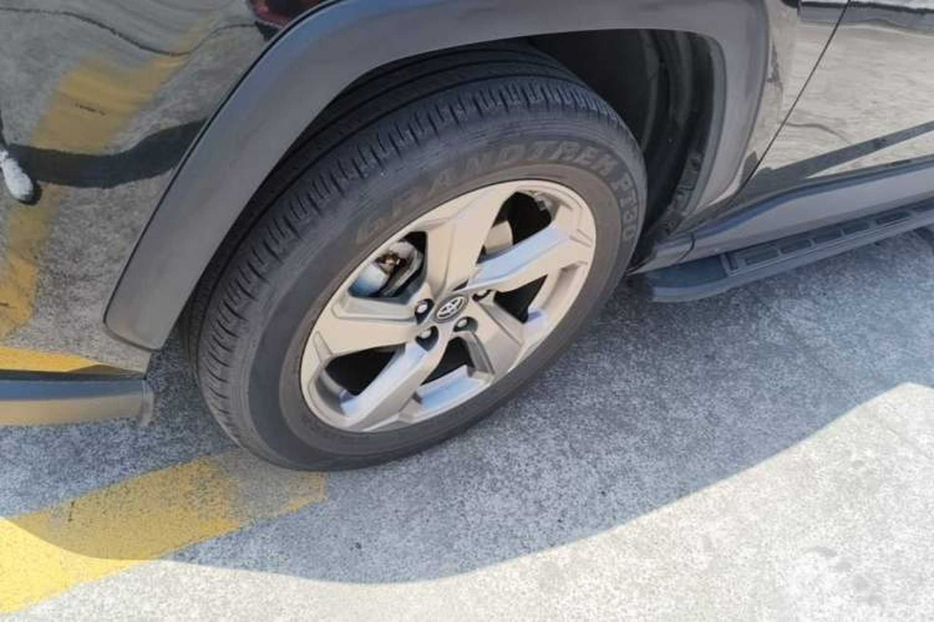 Used Toyota RAV4 2021 2.0L CVT Two-Wheel Drive Fashion Edition Exterior 4