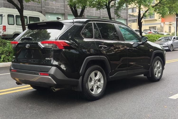 Used Toyota RAV4 2021 2.0L CVT Two-Wheel Drive Urban Edition Exterior 4
